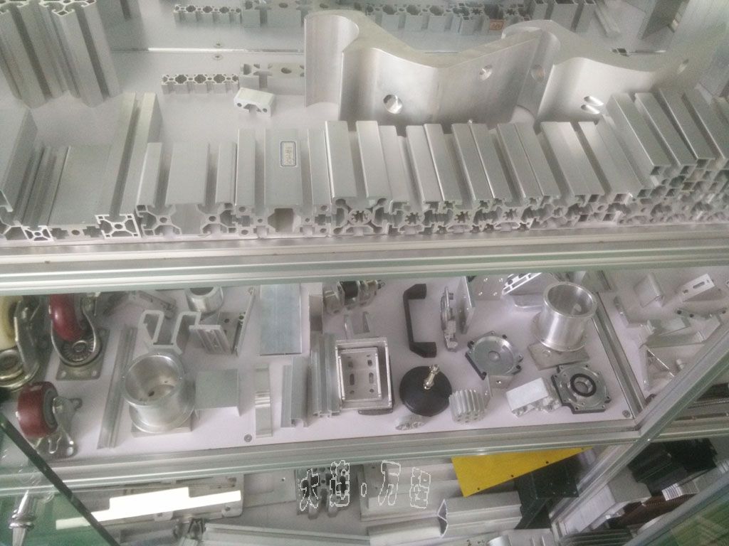 <a href=http://www.tliu.com.cn/ target=_blank class=infotextkey><a href=http://www.tliu.com.cn/ target=_blank class=infotextkey>鋁</a>型材</a> <a href=http://www.tliu.com.cn/gongyelvxingcai/ target=_blank class=infotextkey>工業(yè)</a><a href=http://www.tliu.com.cn/ target=_blank class=infotextkey>鋁型材</a>